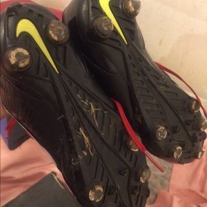 Football cleats‼️